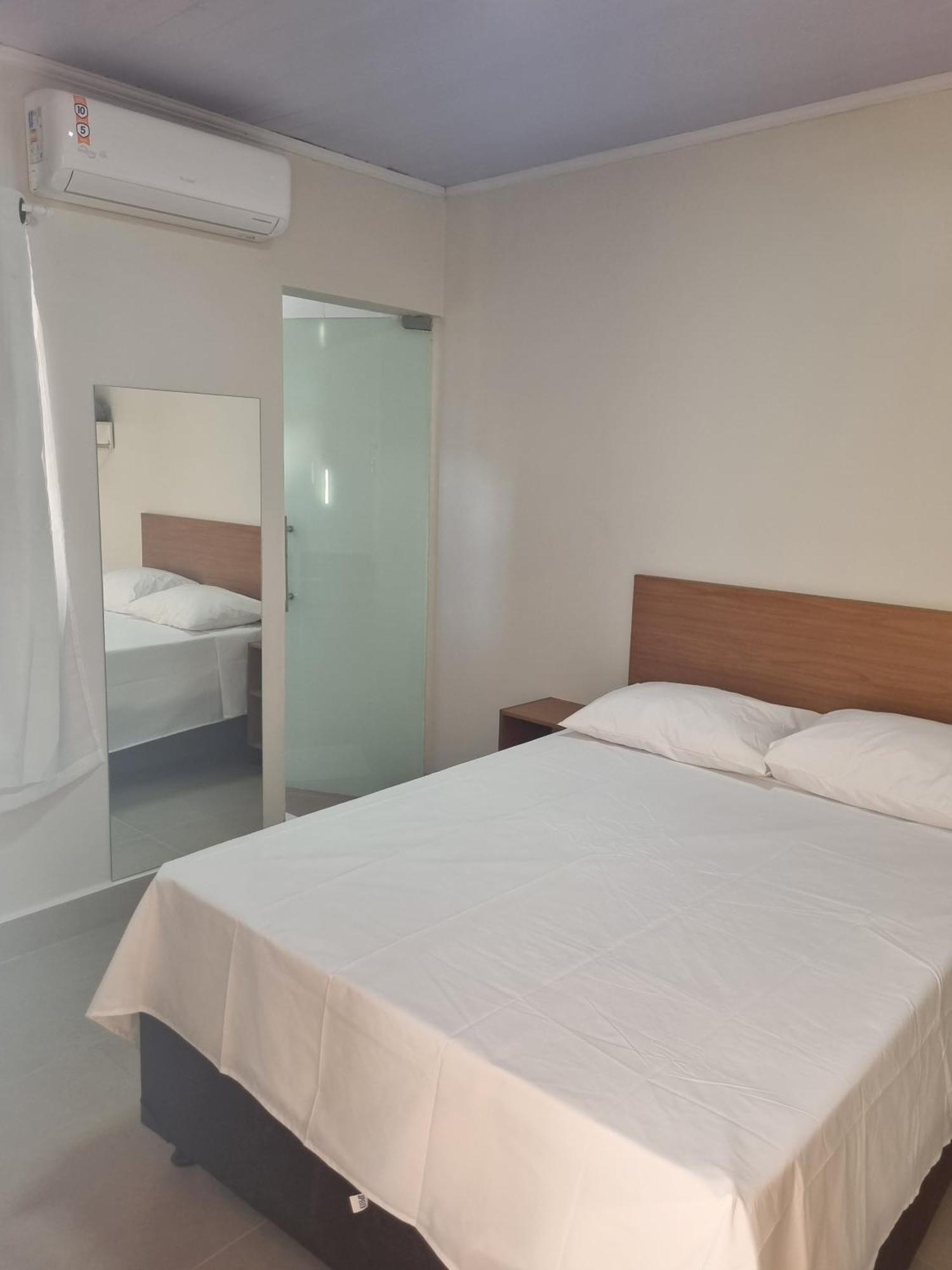 Aguas Lindas de Goias Executive Hotel Aguas Lindas Go מראה חיצוני תמונה